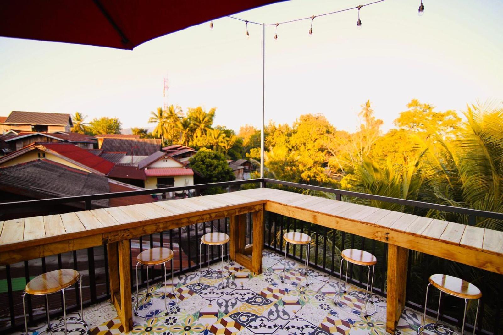 Chanthavong Hostel Luang Prabang Bagian luar foto