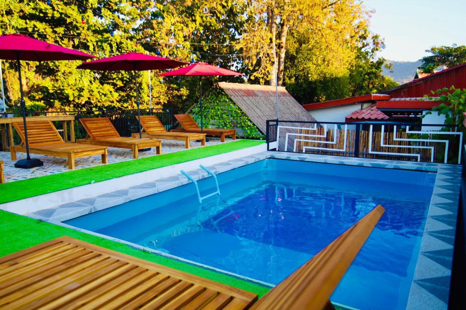 Chanthavong Hostel Luang Prabang Bagian luar foto