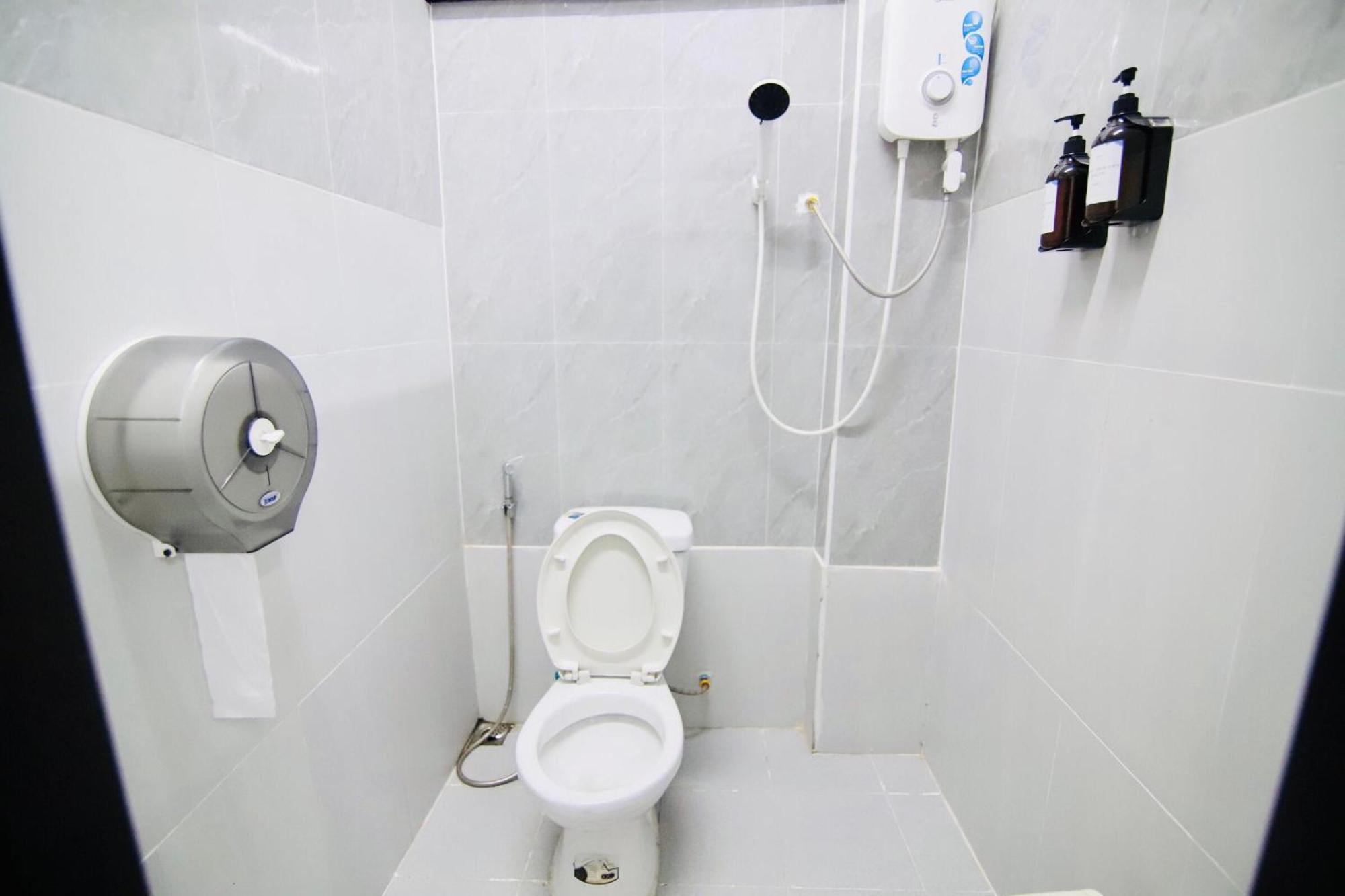 Chanthavong Hostel Luang Prabang Bagian luar foto