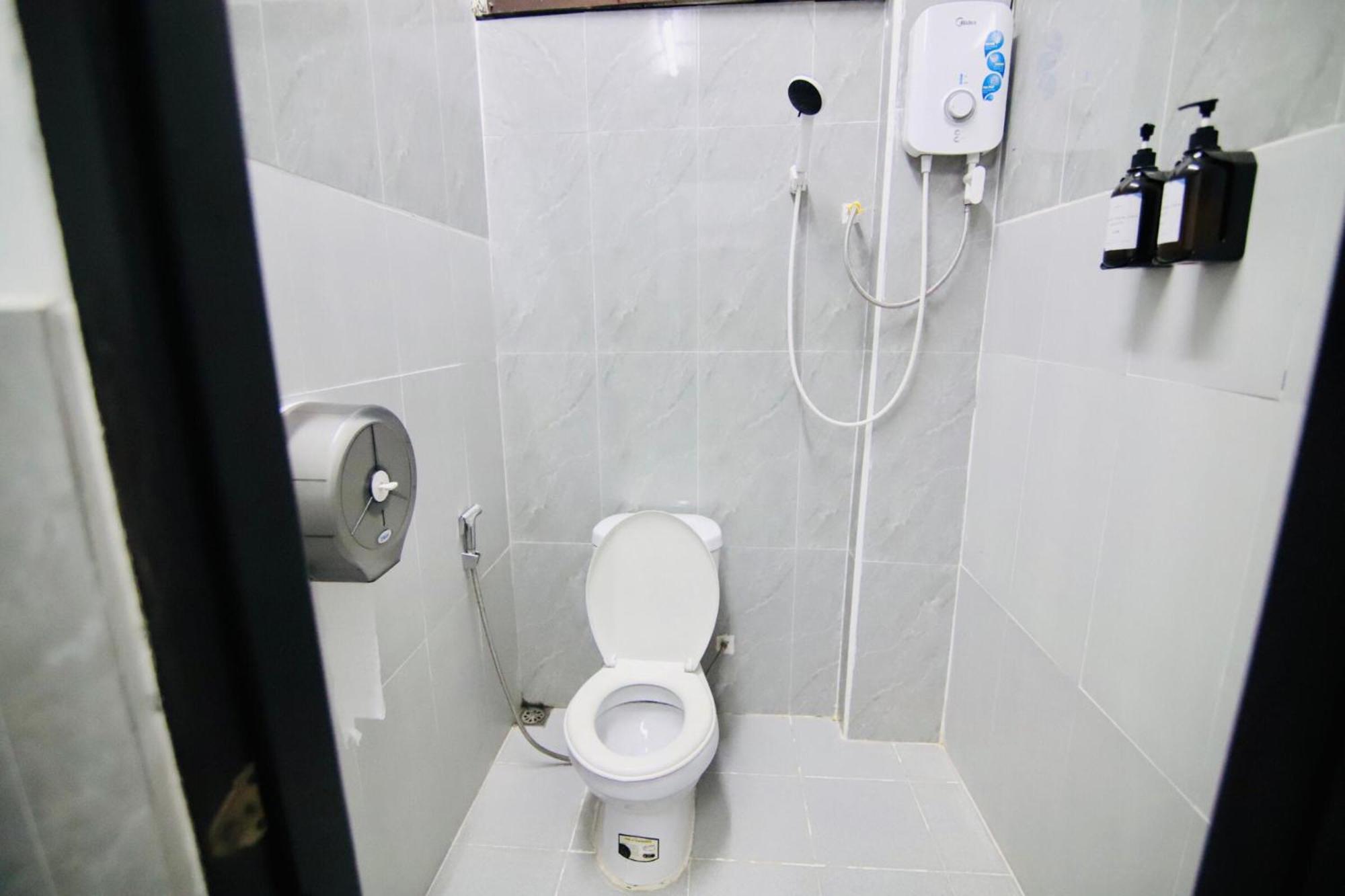 Chanthavong Hostel Luang Prabang Bagian luar foto